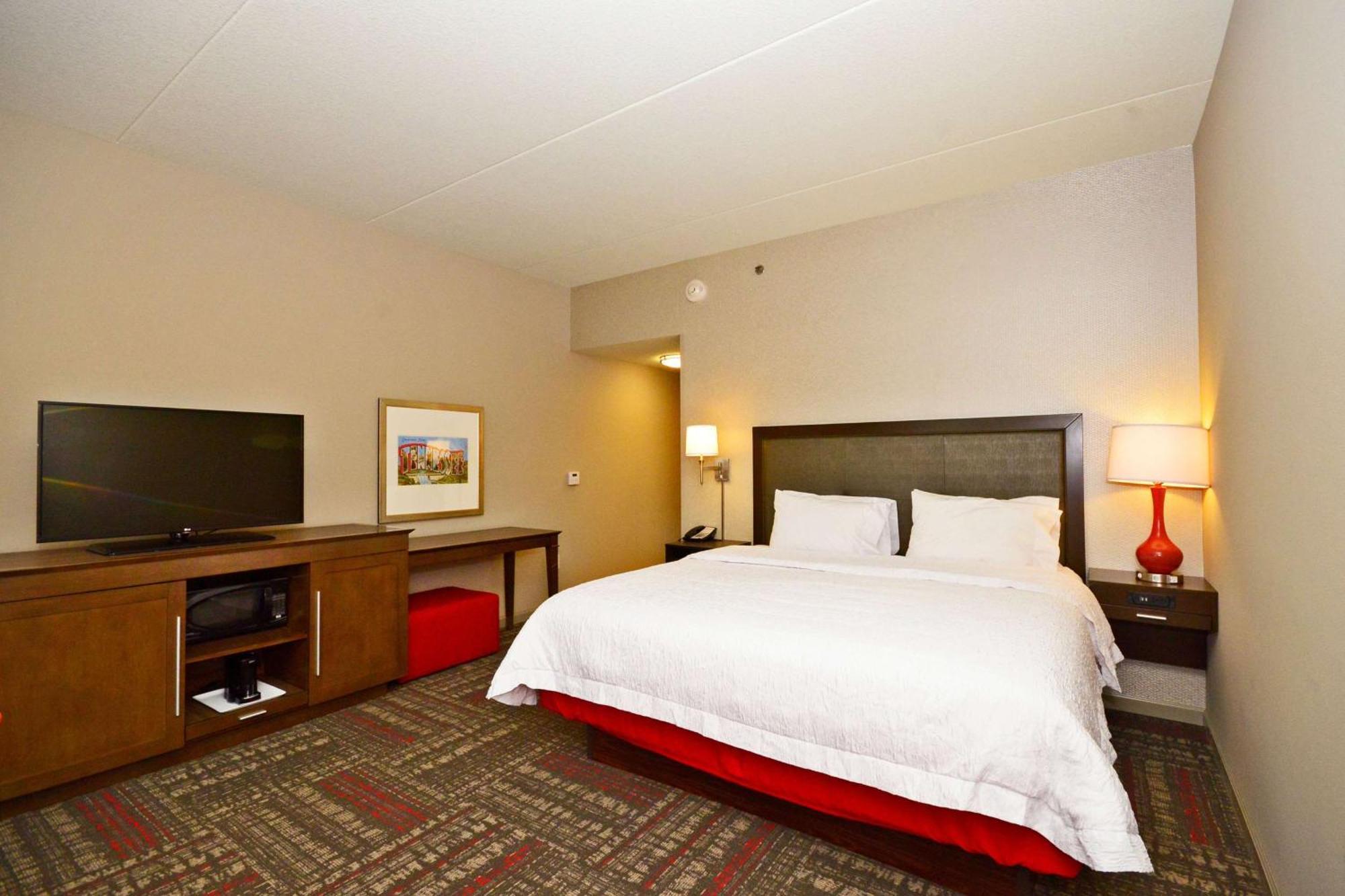 Hampton Inn Pulaski, Tn Exterior photo